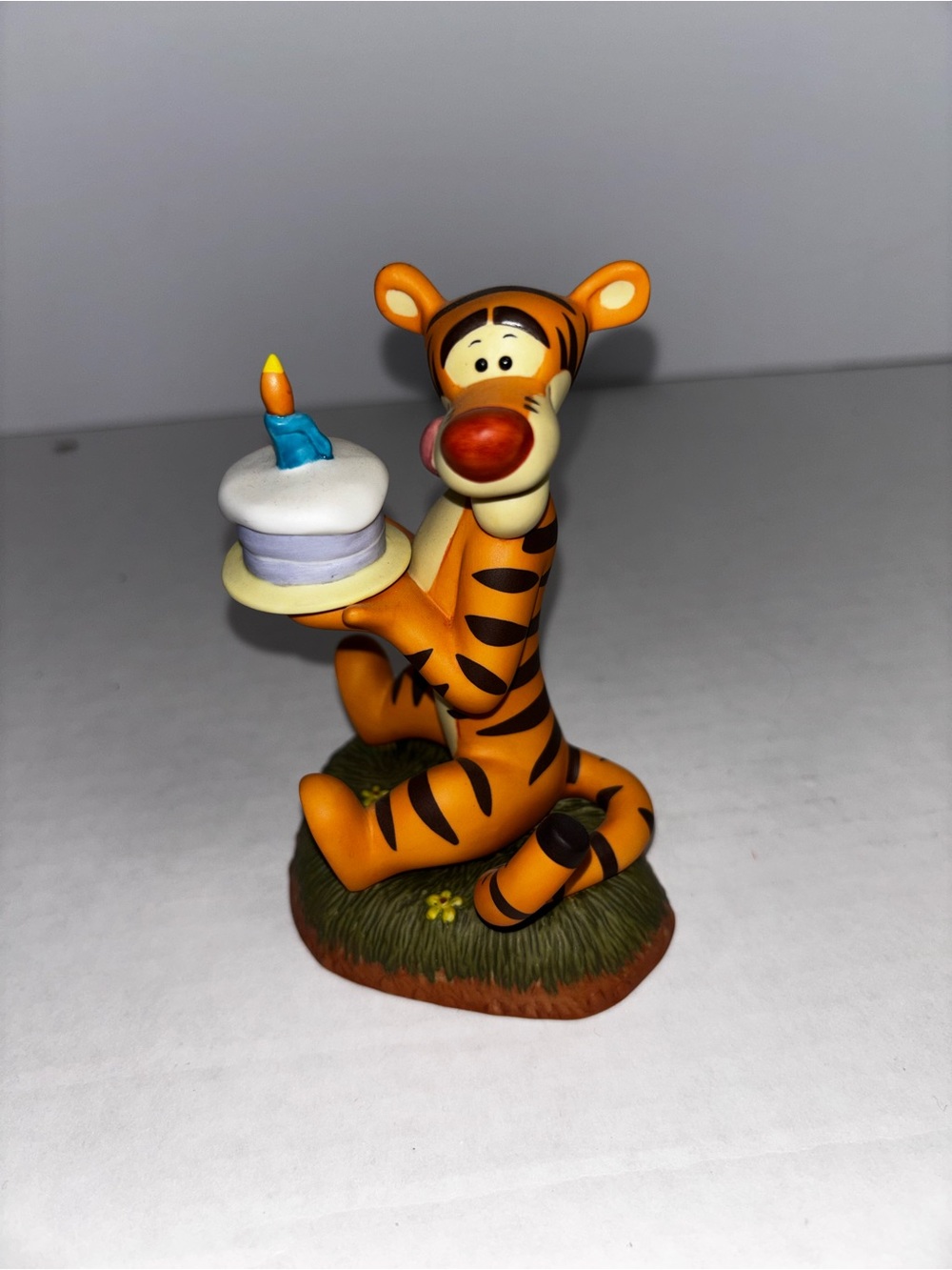 Vintage Disney Pooh & Friends Tigger Figurine Make a Really Big Wish Retired